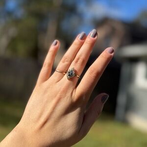 Vintage Estate Sale Costume Jewelry Ring Blue “Sapphire” CZ